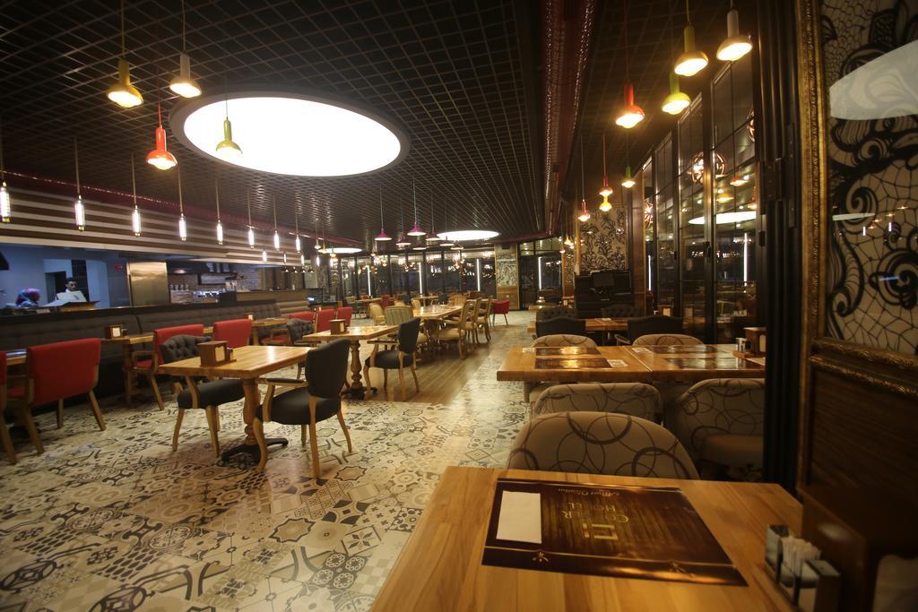 The Corner Hotel Sincan Exterior photo