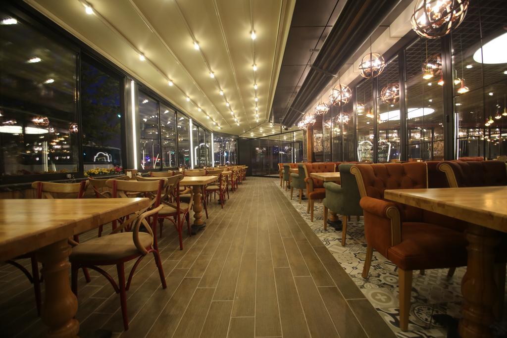 The Corner Hotel Sincan Exterior photo