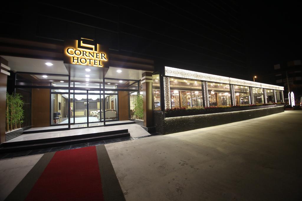 The Corner Hotel Sincan Exterior photo