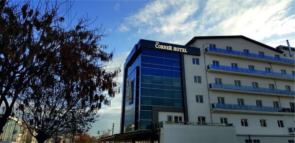 The Corner Hotel Sincan Exterior photo